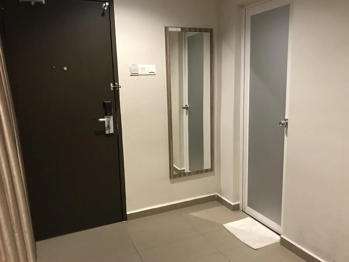 Victory Hotel Johor Bahru 3*,